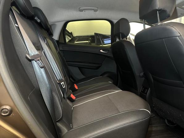 Renault Arkana I с пробегом 2019 года, цена 1 607 000 рублей, 46512 км, внедорожник, Автокод Объявления
