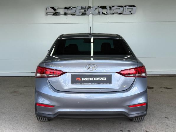 Hyundai Solaris II с пробегом 2018 года, цена 1 299 000 рублей, 176000 км, седан, Автокод Объявления