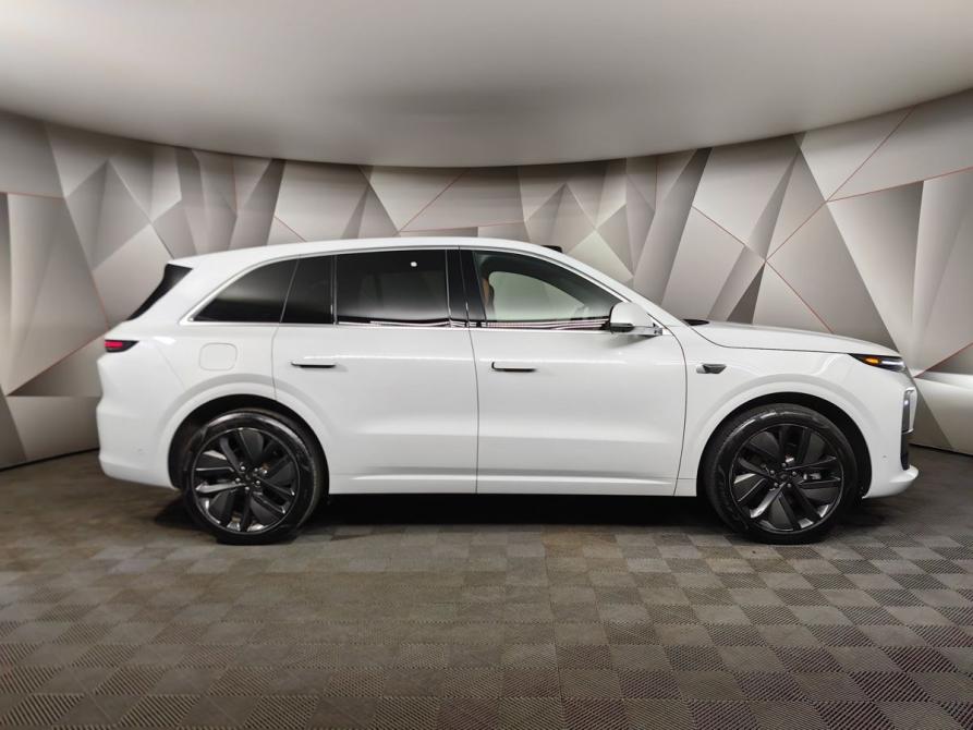 Li Auto (Lixiang) L6 Москва  - изображение 6