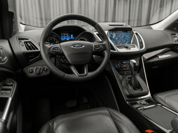 Ford Kuga II Рестайлинг с пробегом 2017 года, цена 1 680 000 рублей, 142915 км, внедорожник, Автокод Объявления