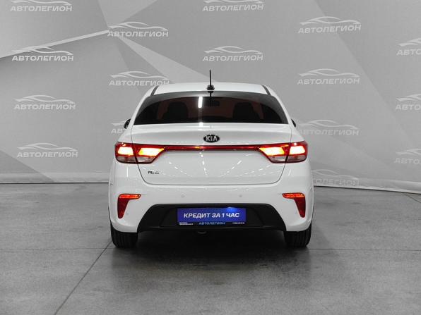 Kia Rio IV с пробегом 2018 года, цена 1 500 000 рублей, 83358 км, седан, Автокод Объявления