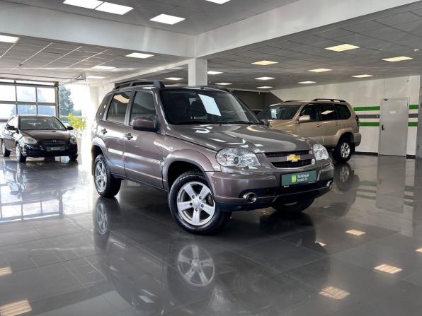 Chevrolet Niva I Рестайлинг с пробегом 2017 года, цена 795 000 рублей, 101369 км, внедорожник, Автокод Объявления