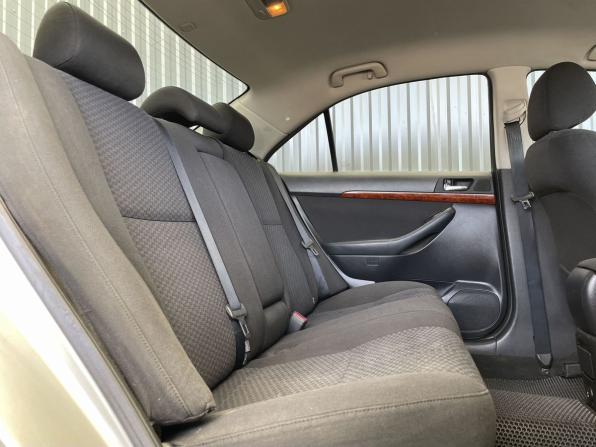 Toyota Avensis II с пробегом 2004 года, цена 577 000 рублей, 338568 км, седан, Автокод Объявления