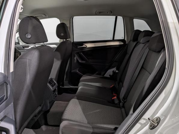 Volkswagen Tiguan II Рестайлинг с пробегом 2021 года, цена 2 790 000 рублей, 59853 км, внедорожник, Автокод Объявления
