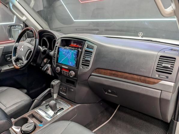 Mitsubishi Pajero IV Рестайлинг 2 с пробегом 2020 года, цена 4 000 000 рублей, 46152 км, внедорожник, Автокод Объявления