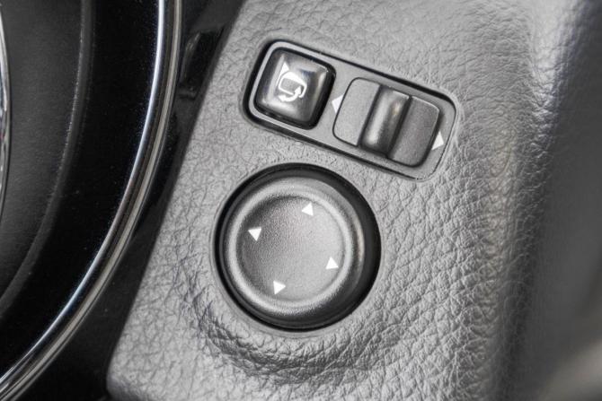 Nissan Qashqai II с пробегом 2014 года, цена 1 649 000 рублей, 215000 км, внедорожник, Автокод Объявления