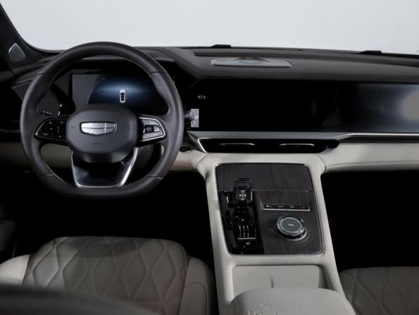Geely Monjaro I Рестайлинг с пробегом 2025 года, цена 3 829 000 рублей, 6900 км, внедорожник, Автокод Объявления
