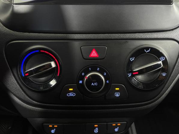 Hyundai Solaris II с пробегом 2019 года, цена 1 170 000 рублей, 114809 км, седан, Автокод Объявления