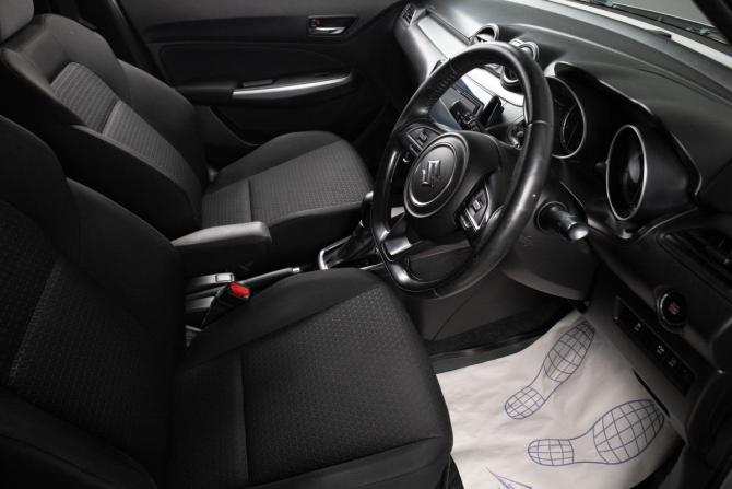Suzuki Swift V с пробегом 2018 года, цена 1 149 000 рублей, 141000 км, хэтчбек, Автокод Объявления