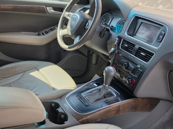 Audi Q5 I (8R) с пробегом 2009 года, цена 1 045 000 рублей, 79800 км, внедорожник, Автокод Объявления