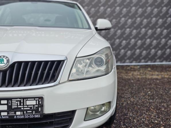 Skoda Octavia II (A5) Рестайлинг с пробегом 2012 года, цена 720 000 рублей, 228000 км, лифтбек, Автокод Объявления