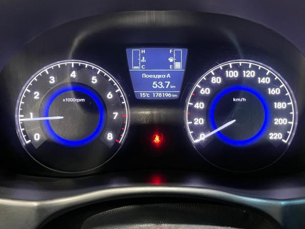 Hyundai Solaris I Рестайлинг с пробегом 2014 года, цена 798 000 рублей, 178200 км, седан, Автокод Объявления