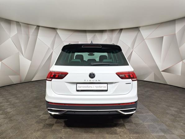 Volkswagen Tiguan II Рестайлинг с пробегом 2021 года, цена 4 200 000 рублей, 3337 км, внедорожник, Автокод Объявления