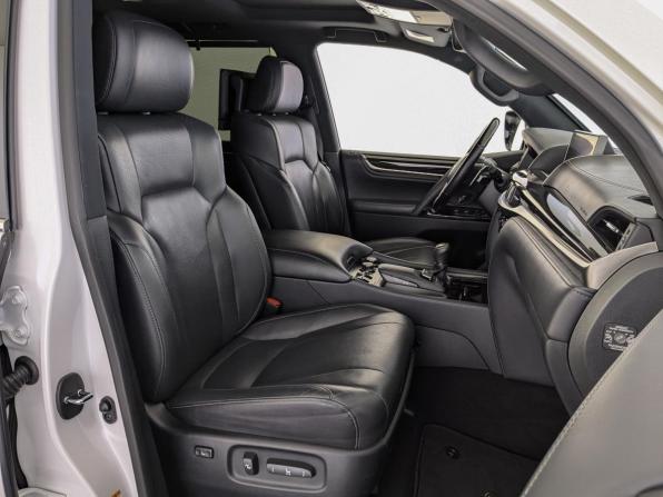 Lexus LX III Рестайлинг 2 с пробегом 2019 года, цена 9 115 000 рублей, 94649 км, внедорожник, Автокод Объявления