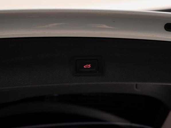 Audi Q5 I (8R) Рестайлинг с пробегом 2013 года, цена 1 800 000 рублей, 164033 км, внедорожник, Автокод Объявления