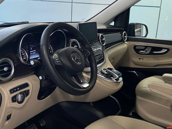 Mercedes-Benz V-Класс III (W447) с пробегом 2017 года, цена 6 300 000 рублей, 108675 км, минивэн, Автокод Объявления