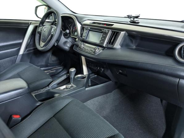 Toyota RAV4 IV (XA40) с пробегом 2015 года, цена 1 949 000 рублей, 117000 км, внедорожник, Автокод Объявления