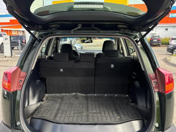 Toyota RAV4 IV (XA40) с пробегом 2013 года, цена 1 550 000 рублей, 267513 км, внедорожник, Автокод Объявления