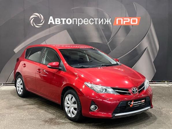 Toyota Auris II с пробегом 2013 года, цена 825 000 рублей, 205562 км, хэтчбек, Автокод Объявления