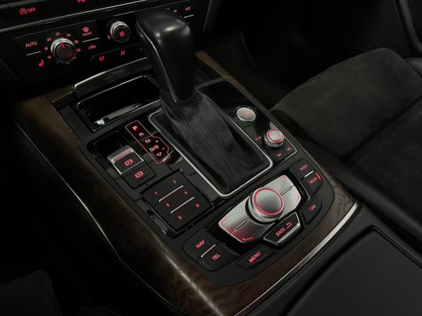 Audi A6 IV (C7) Рестайлинг с пробегом 2015 года, цена 2 150 000 рублей, 227727 км, седан, Автокод Объявления