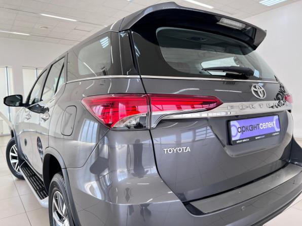 Toyota Fortuner II с пробегом 2019 года, цена 3 990 000 рублей, 76110 км, внедорожник, Автокод Объявления