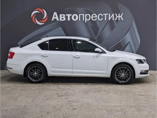 Skoda Octavia III (A7) Рестайлинг с пробегом 2020 года, цена 1 975 000 рублей, 122500 км, лифтбек, Автокод Объявления