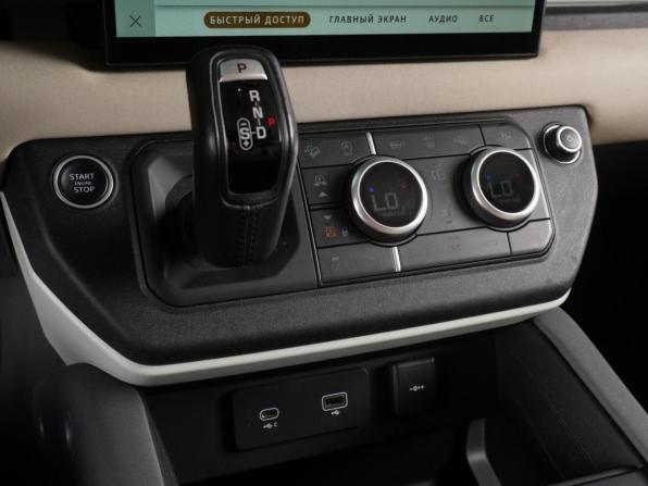 Land Rover Defender II с пробегом 2021 года, цена 7 825 000 рублей, 45569 км, внедорожник, Автокод Объявления