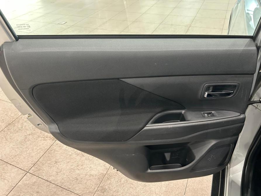 Mitsubishi Outlander III Рестайлинг 2 Санкт-Петербург  - изображение 13