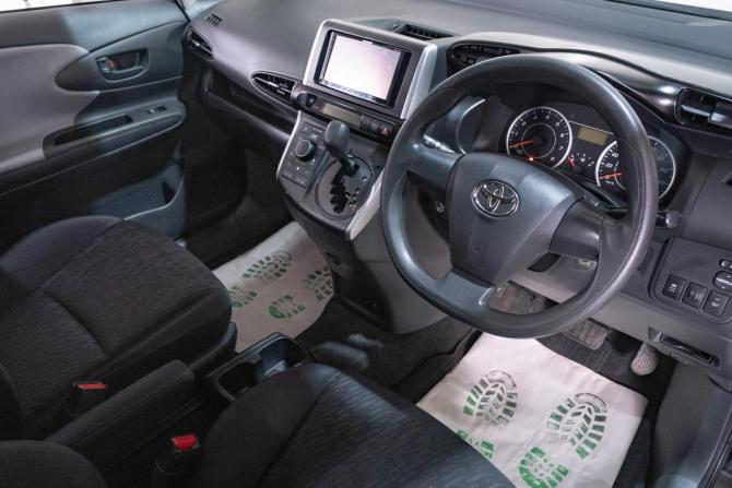Toyota Wish II с пробегом 2012 года, цена 1 629 000 рублей, 129000 км, минивэн, Автокод Объявления