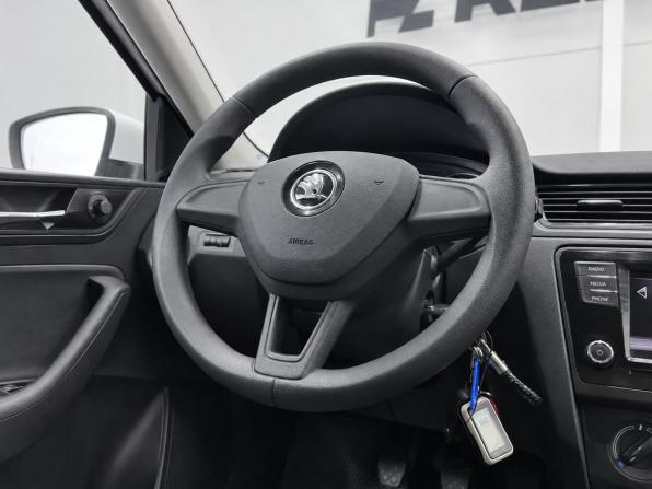 Skoda Rapid I Рестайлинг с пробегом 2019 года, цена 1 149 000 рублей, 135920 км, лифтбек, Автокод Объявления