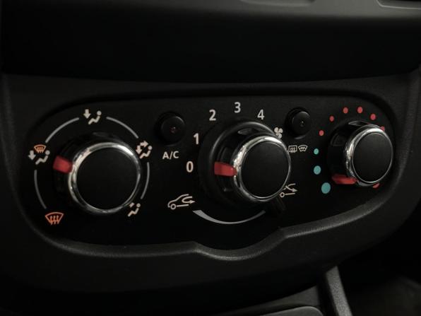 Renault Duster I Рестайлинг с пробегом 2016 года, цена 890 000 рублей, 155000 км, внедорожник, Автокод Объявления