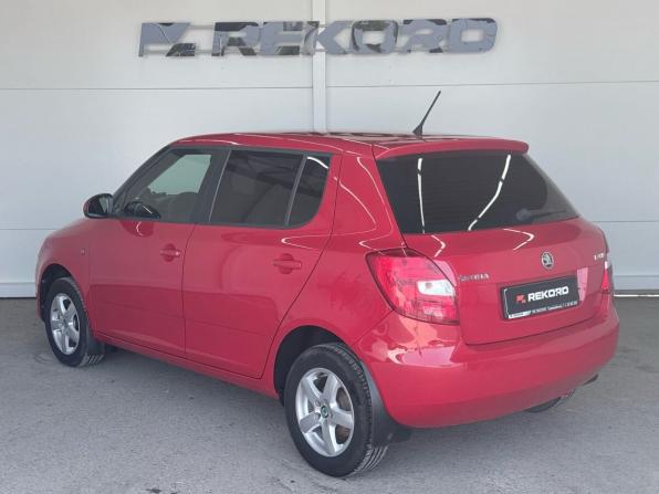Skoda Fabia II Рестайлинг с пробегом 2013 года, цена 779 000 рублей, 68478 км, хэтчбек, Автокод Объявления