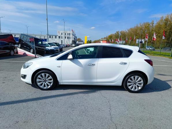 Opel Astra J Рестайлинг с пробегом 2013 года, цена 799 000 рублей, 229540 км, хэтчбек, Автокод Объявления