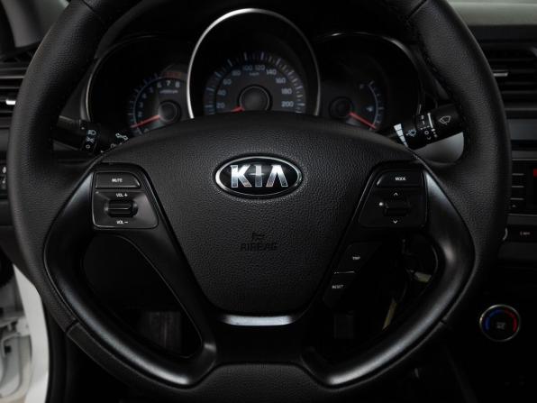 Kia Rio III Рестайлинг с пробегом 2015 года, цена 1 080 000 рублей, 150222 км, седан, Автокод Объявления