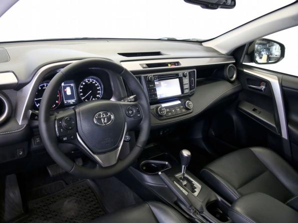 Toyota RAV4 IV (XA40) Рестайлинг с пробегом 2016 года, цена 2 395 000 рублей, 115147 км, внедорожник, Автокод Объявления