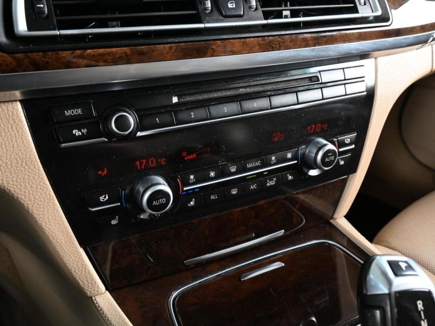 BMW 7 серии V (F01/F02/F04) Рестайлинг Ростов-на-Дону  - изображение 17