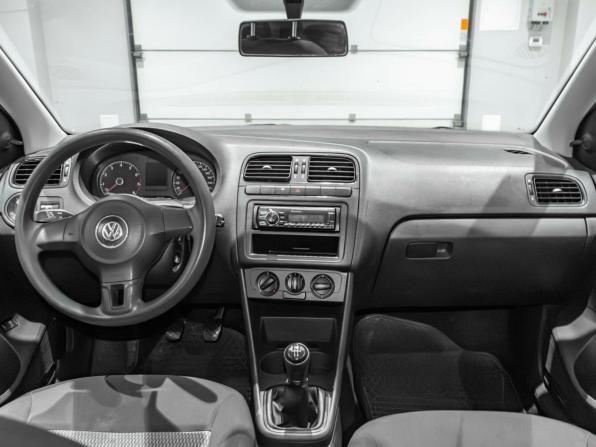 Volkswagen Polo V с пробегом 2015 года, цена 548 925 рублей, 288149 км, седан, Автокод Объявления