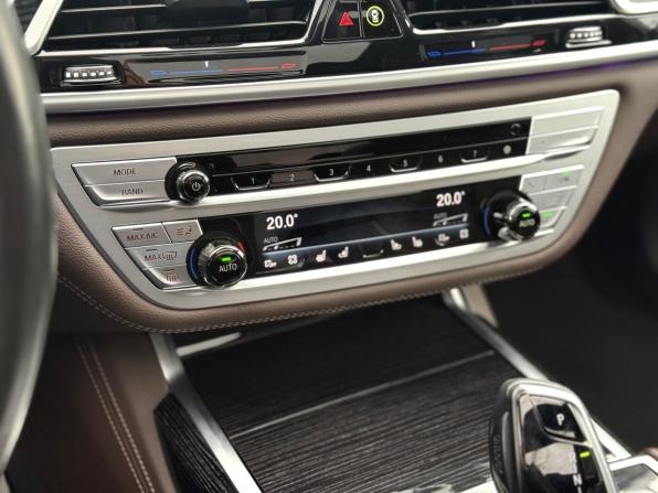 BMW 7 серии VI (G11/G12) Рестайлинг с пробегом 2021 года, цена 7 890 000 рублей, 44018 км, седан, Автокод Объявления