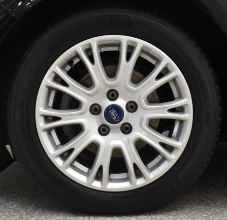Ford Focus III Рестайлинг с пробегом 2016 года, цена 1 240 000 рублей, 107112 км, хэтчбек, Автокод Объявления