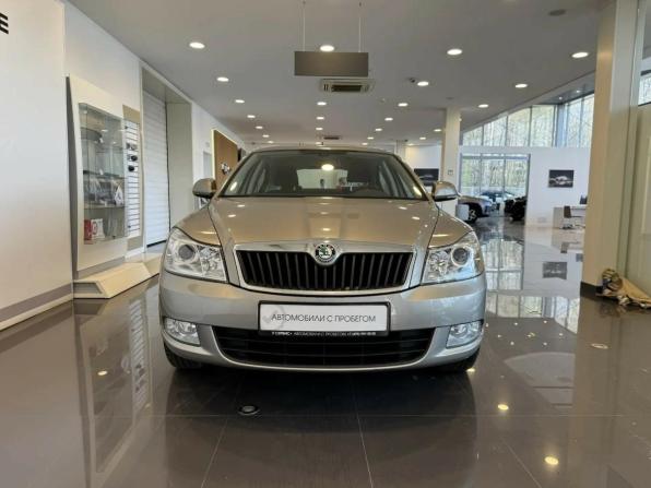 Skoda Octavia II (A5) Рестайлинг с пробегом 2011 года, цена 1 070 000 рублей, 51804 км, лифтбек, Автокод Объявления
