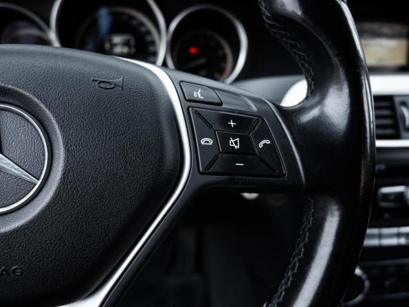 Mercedes-Benz C-Класс III (W204) Рестайлинг с пробегом 2011 года, цена 1 425 000 рублей, 138176 км, седан, Автокод Объявления