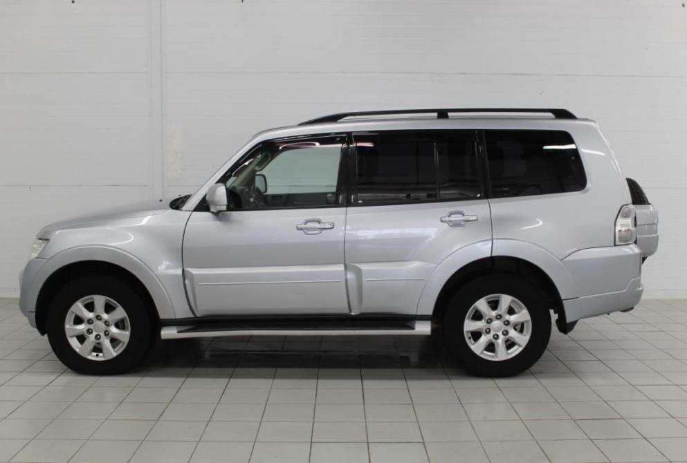 Mitsubishi Pajero IV Рестайлинг 1 Астрахань  - изображение 11