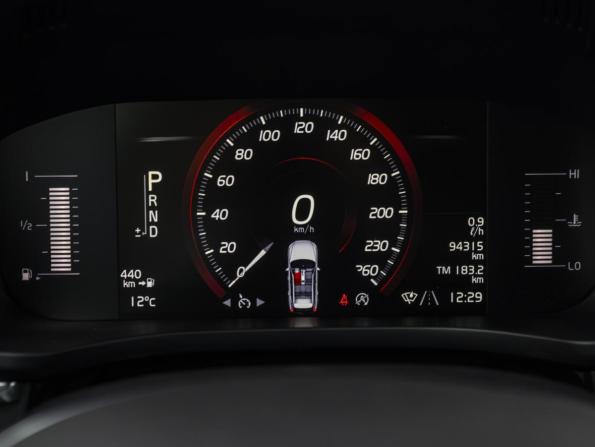 Volvo XC60 II с пробегом 2018 года, цена 3 318 000 рублей, 94313 км, внедорожник, Автокод Объявления