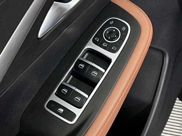 Omoda C5 I с пробегом 2023 года, цена 1 865 000 рублей, 65000 км, внедорожник, Автокод Объявления