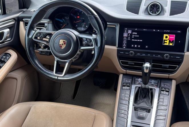Porsche Macan I Рестайлинг с пробегом 2019 года, цена 4 950 000 рублей, 129811 км, внедорожник, Автокод Объявления