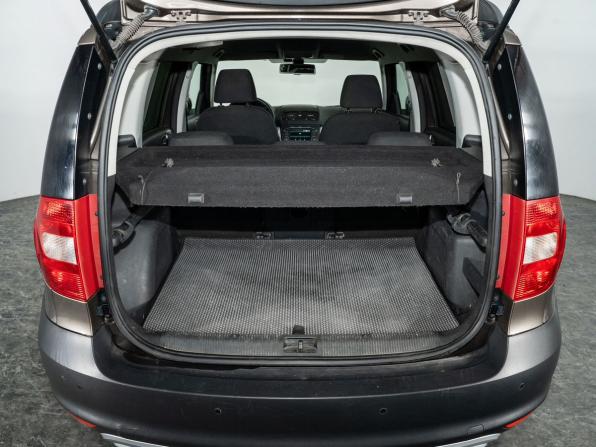 Skoda Yeti I с пробегом 2012 года, цена 1 075 000 рублей, 118648 км, внедорожник, Автокод Объявления