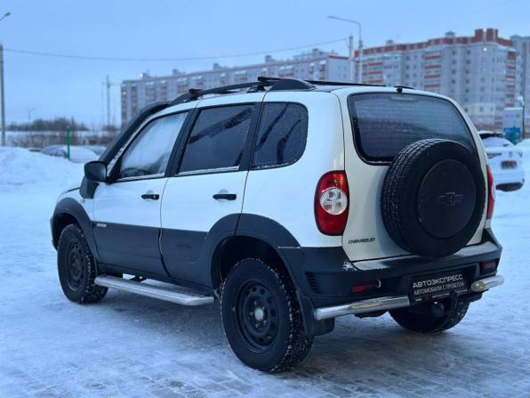 Chevrolet Niva I Рестайлинг с пробегом 2015 года, цена 620 000 рублей, 86840 км, внедорожник, Автокод Объявления