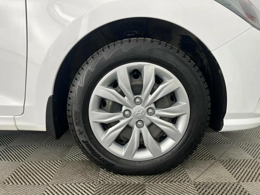 Hyundai Solaris II Рестайлинг Псков  - изображение 19