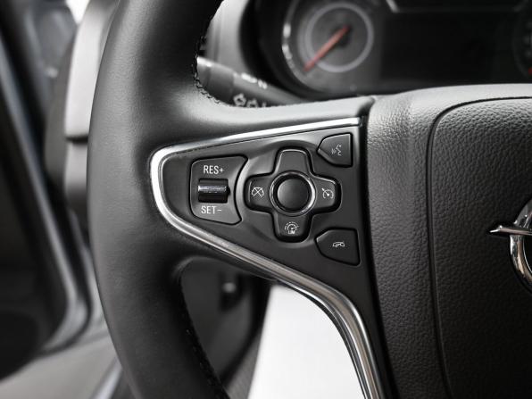 Opel Insignia I Рестайлинг с пробегом 2014 года, цена 1 125 000 рублей, 157158 км, седан, Автокод Объявления