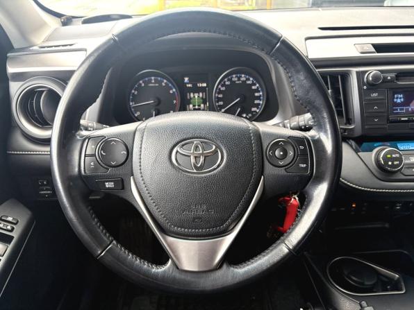 Toyota RAV4 IV (XA40) Рестайлинг с пробегом 2018 года, цена 2 660 000 рублей, 112588 км, внедорожник, Автокод Объявления